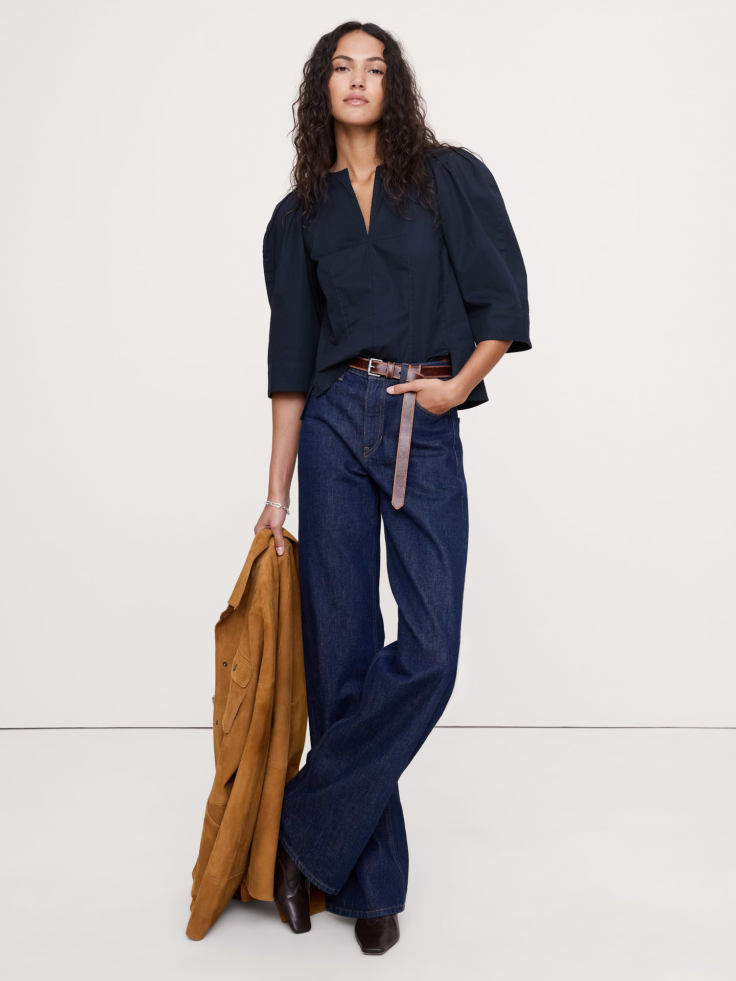 Image number 1 showing, Stretch-Cotton Volume-Sleeve Top