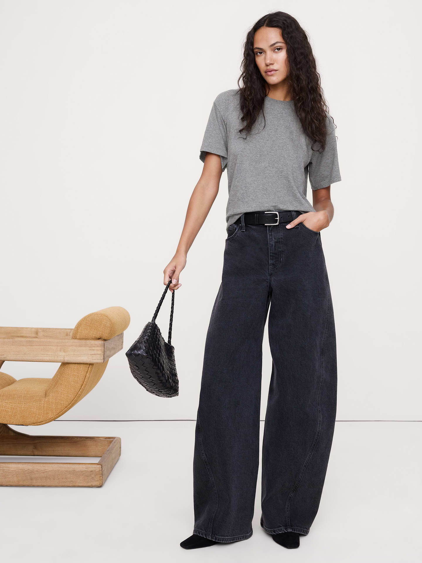 L'image numéro 1 présente T-shirt en coton flammé, coupe boyfriend