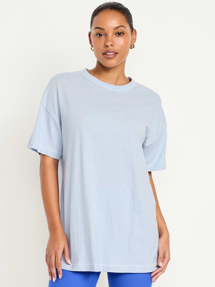 L'image numéro 1 présente T-shirt tunique passe-partout surdimensionné