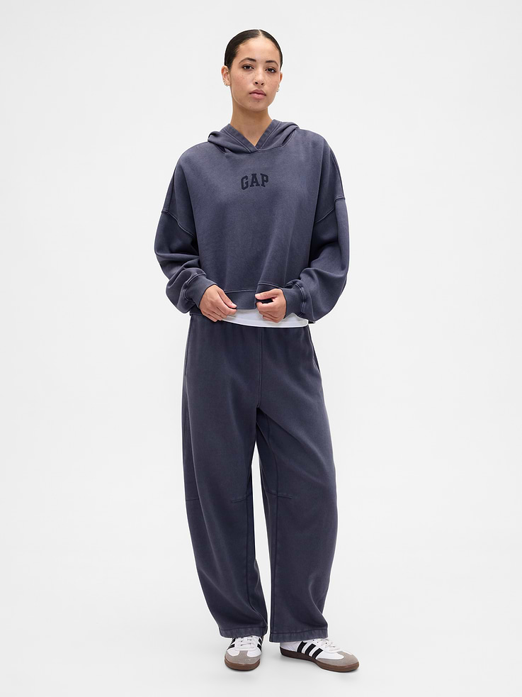 Image 1 of 5, This product is made with/contains 23% recycled polyester. Compared to virgin materials, using recycled materials helps reduce resource use and waste., Soft, comfy fleece., Elasticized waist., On-seam pockets., Note: The dye used in the crafting of this product is prone to crocking, or color transfer. Please avoid contact with light-colored fabric or upholstery., This product was made in a factory that invests in gender equity and women’s empowerment through RISE. Learn more at, Product #1171790