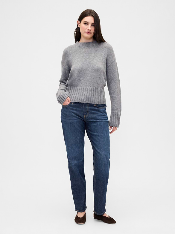 Low Rise '90s Slim Straight Jeans