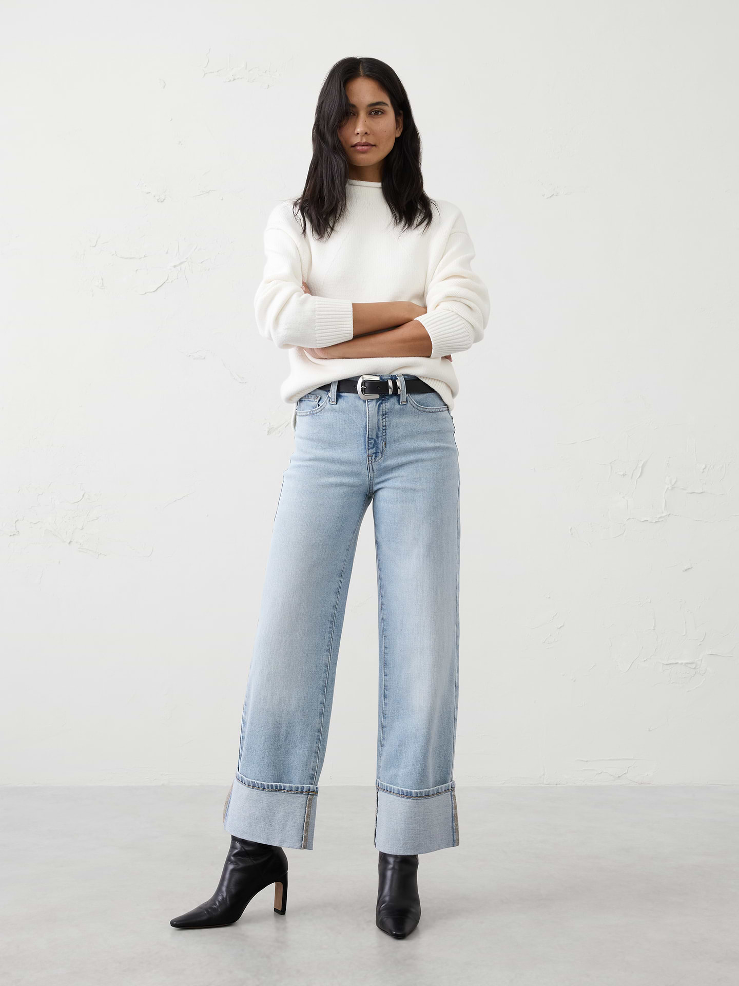 Image number 1 showing, Straight High-Rise Jean