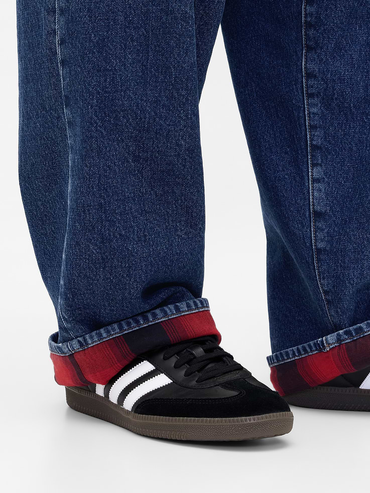 Image number 7 showing, Stranger Things Adult Flannel-Lined Extra Baggy Jeans
