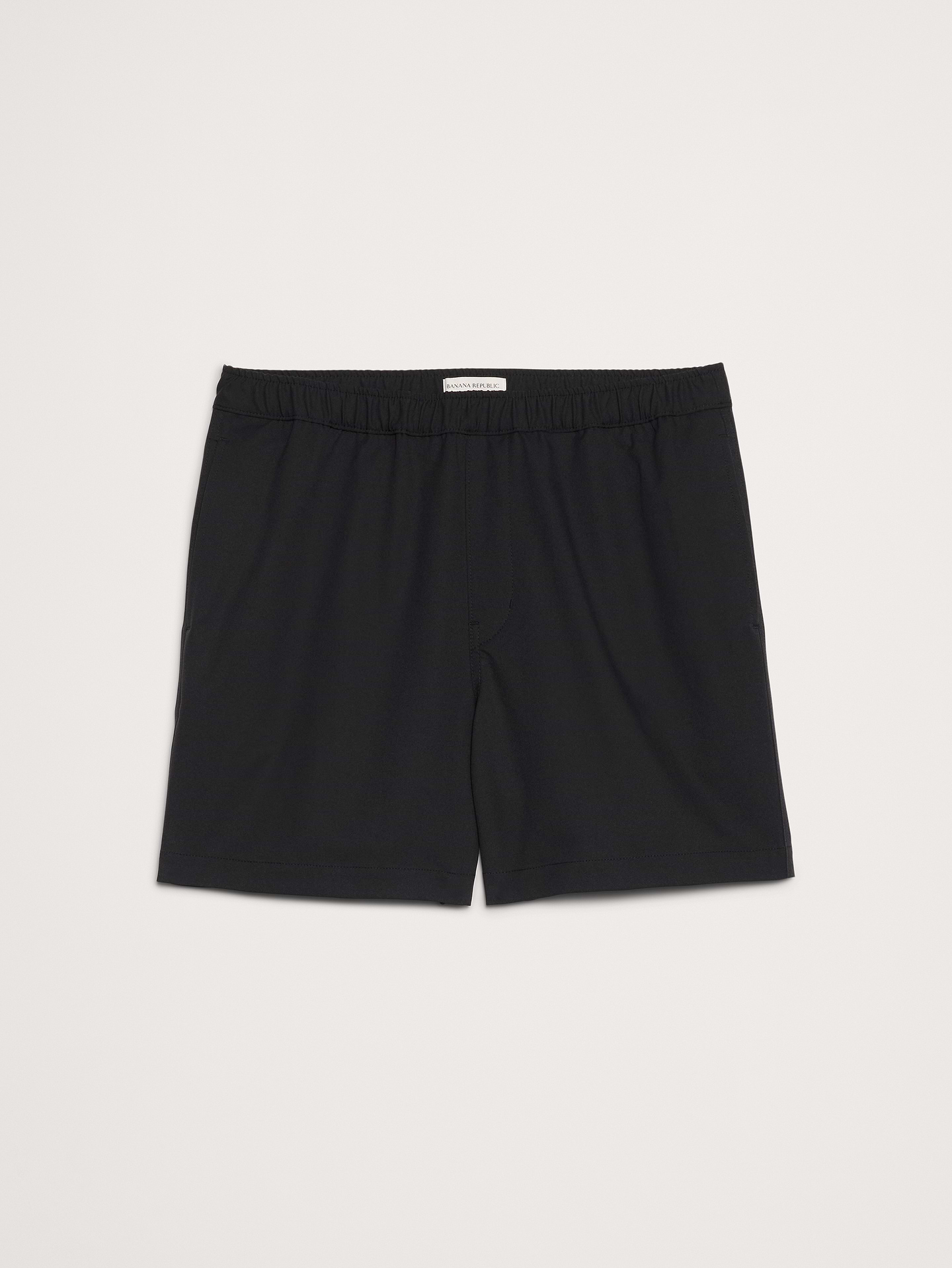 L'image numéro 4 présente Short à taille extensible Performance de 18 cm