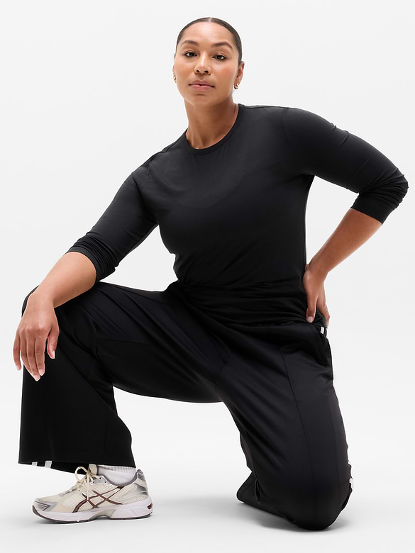 Foundation Slim Top