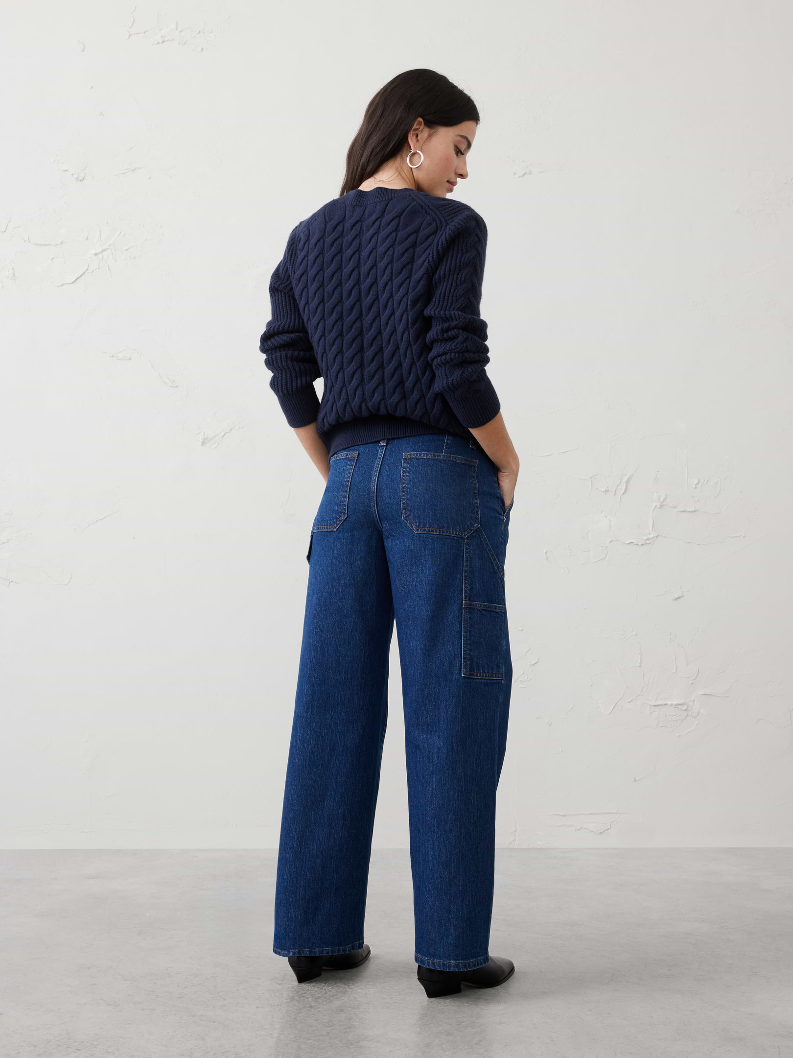 Straight Mid-Rise Carpenter Jean | Banana Republic Factory