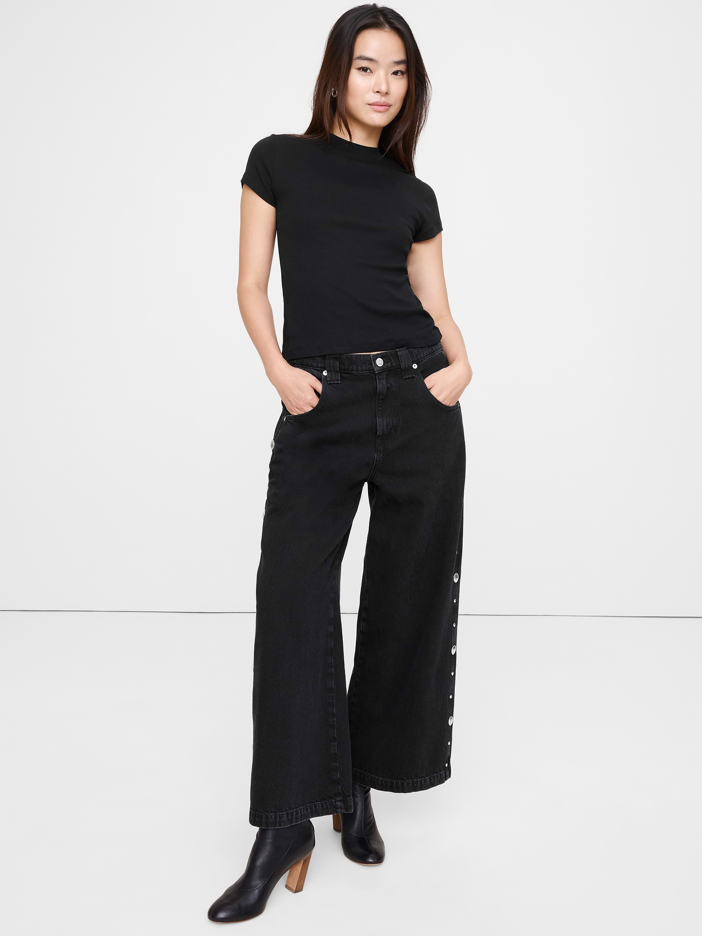 Image number 1 showing, Airy Cotton Mock-Neck T-Shirt