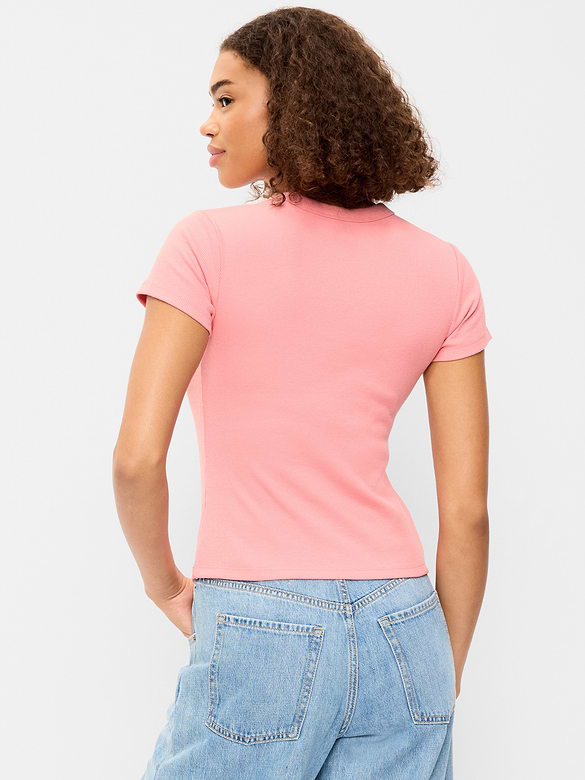 T-shirt court moulant