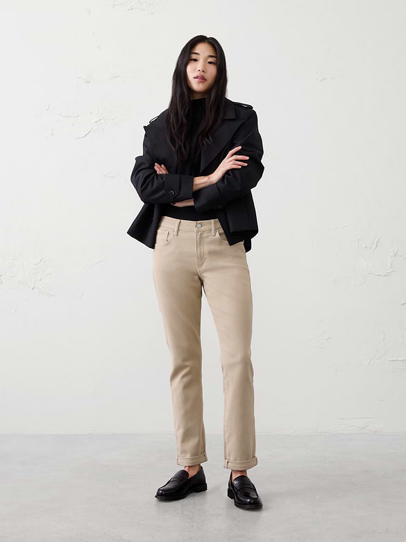 Girlfriend Mid-Rise Jean