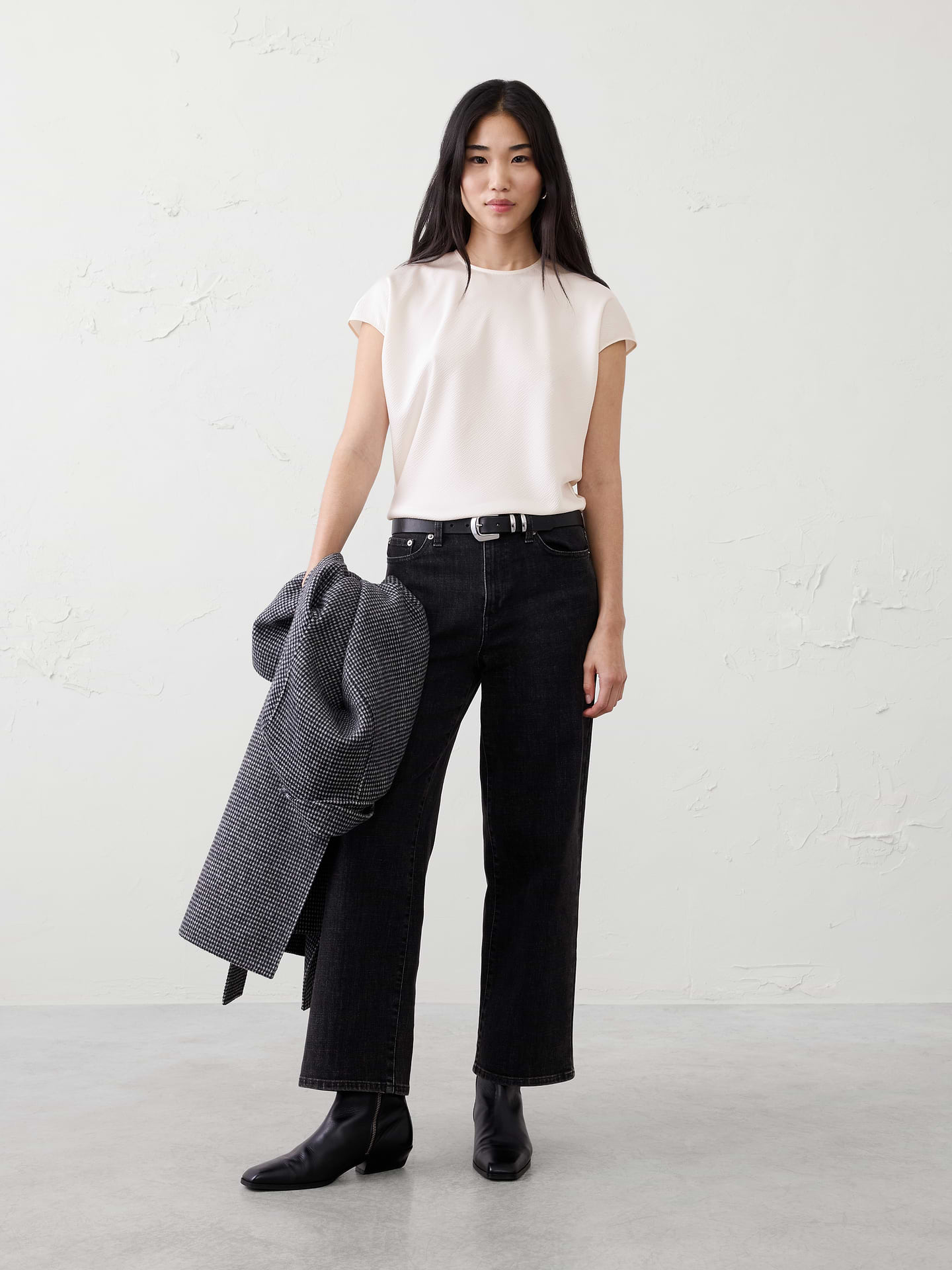 Image number 1 showing, Satin Cropped Top