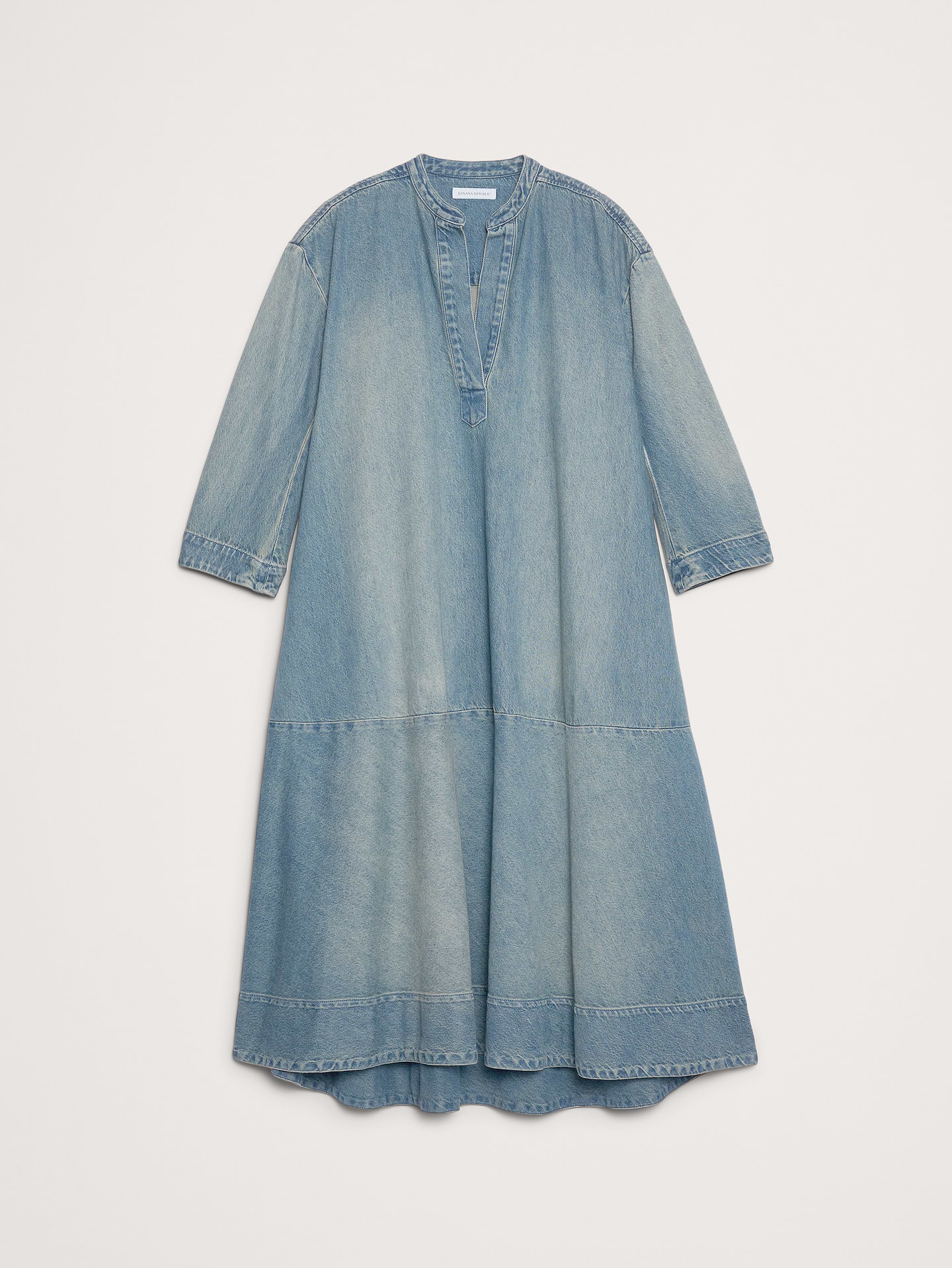 L'image numéro 4 présente Robe-chemisier à enfiler en denim