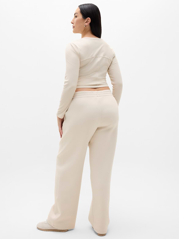 Form Knit Mid Rise Straight Pant