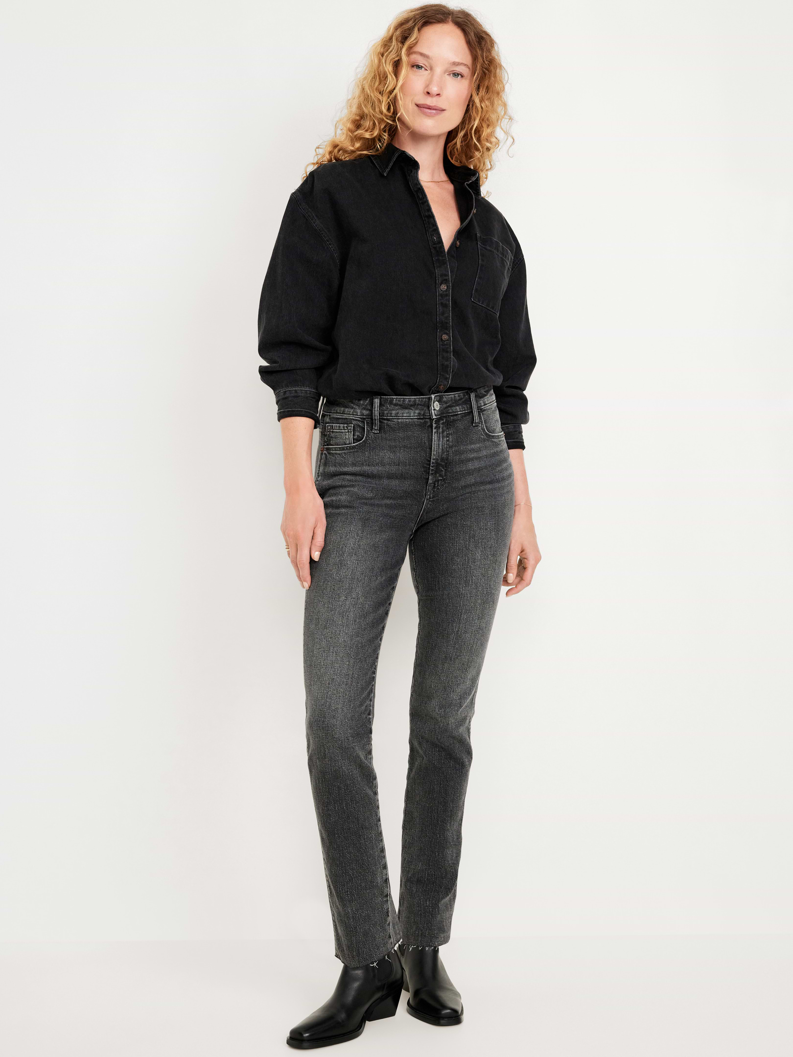 L'image numéro 1 présente Jean étroit vintage à taille haute