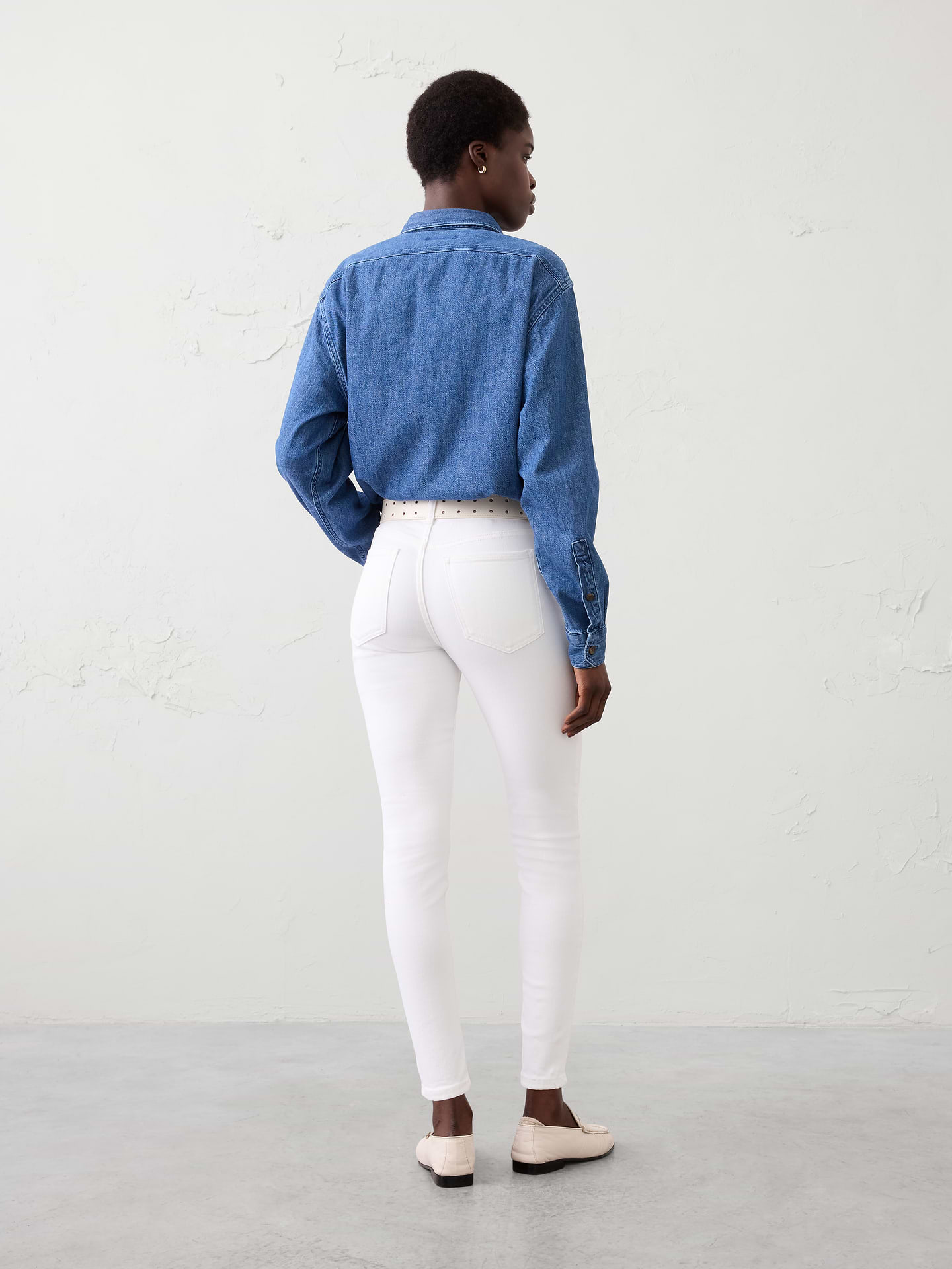 L'image numéro 8 présente Jean ultra-étroit à taille basse moyenne