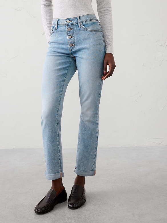 Girlfriend Mid-Rise Jean