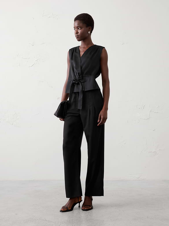 Yoke-Tie Top