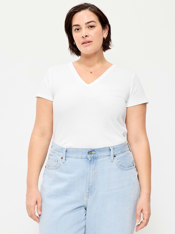Snug V-Neck Crop T-Shirt