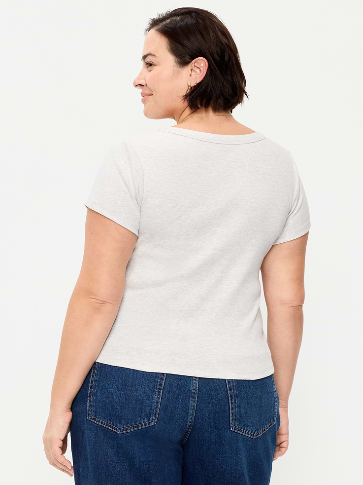 Image number 8 showing, Snug V-Neck Crop T-Shirt