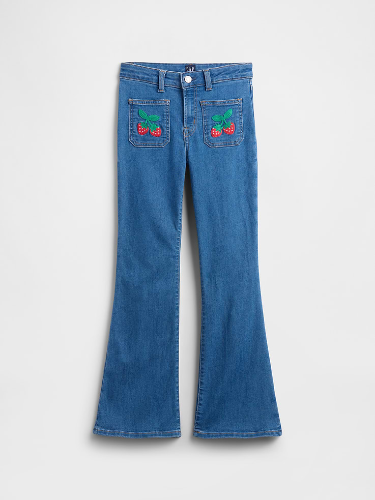 Image 1 of 3, This product is made with/contains 32% recycled contents. Compared to virgin materials, using recycled materials helps reduce resource use and waste., This product is part of our water-saving Washwell program. Compared with conventional wash methods, Washwell uses at least 20% less water., Stretch denim., Medium indigo wash with fading., Button at center front (sizes 4-8 have hook & bar closure beneath faux snap for easy on and off), zip fly., Patch pockets at front and back., Embroidery at front., This product was made in a factory that invests in gender equity and women’s empowerment through RISE. Learn more at gapinc.com/equity., Product #1172838
