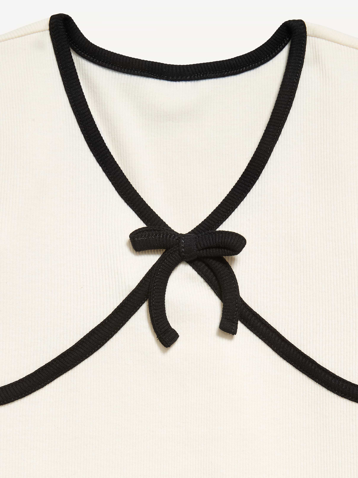 Image number 4 showing, Fitted Short-Sleeve Ribbed Bow Top for Girls