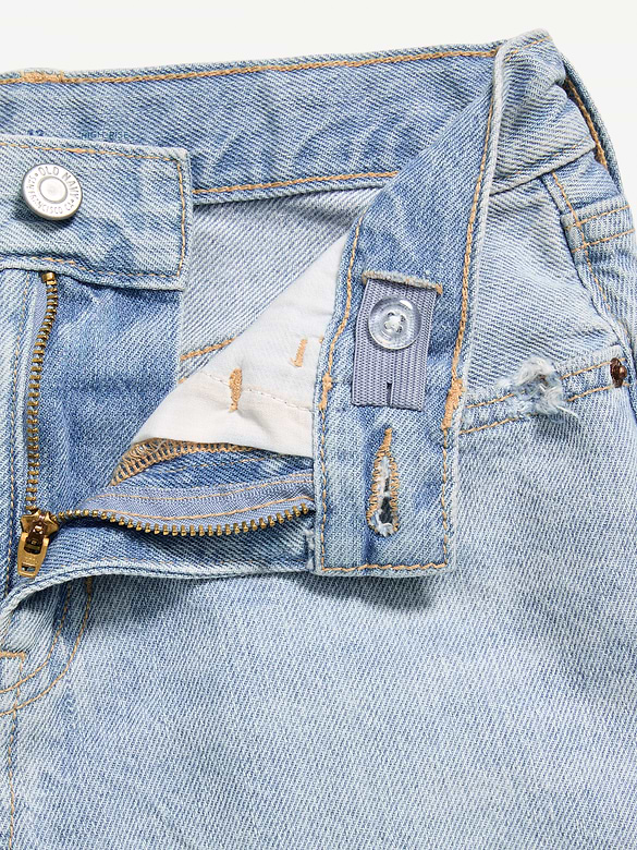 Short en denim à taille haute et à ourlet coupé et effiloché pour fille