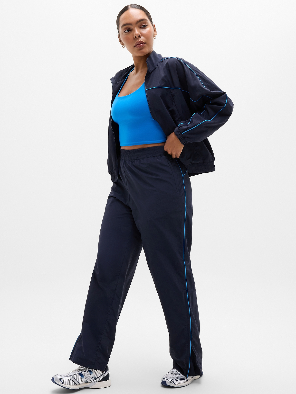 On The Move Mid Rise Track Pant | Athleta