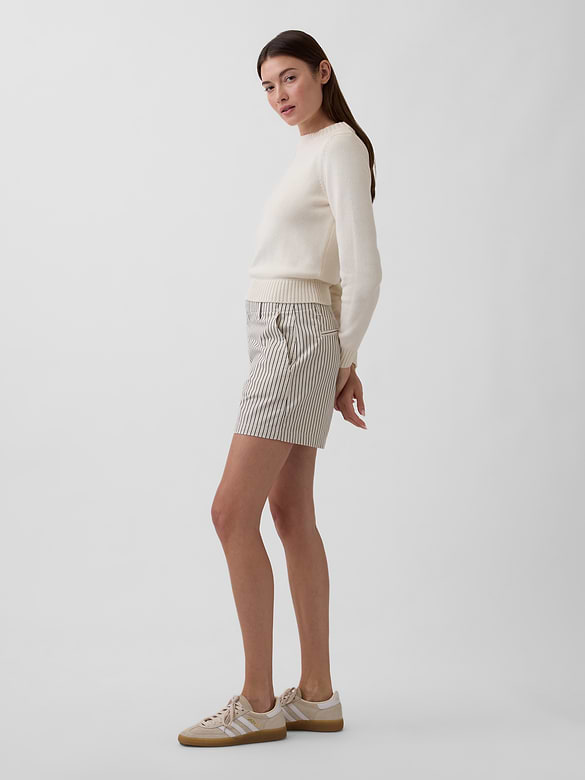 5" Mid Rise Downtown Khaki Shorts