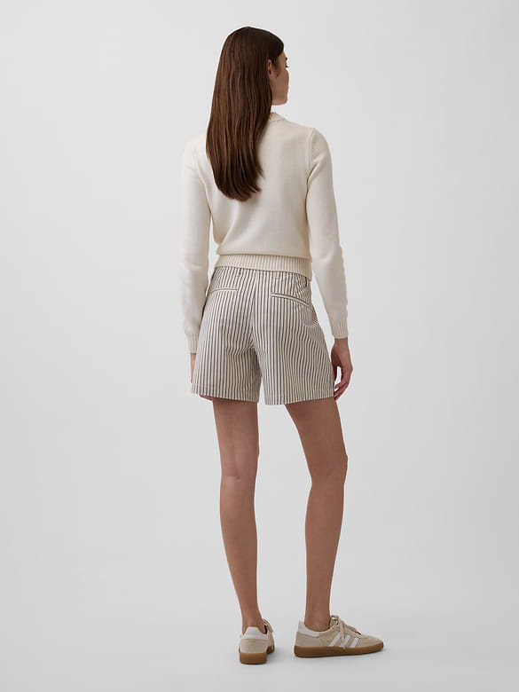 5" Mid Rise Downtown Khaki Shorts