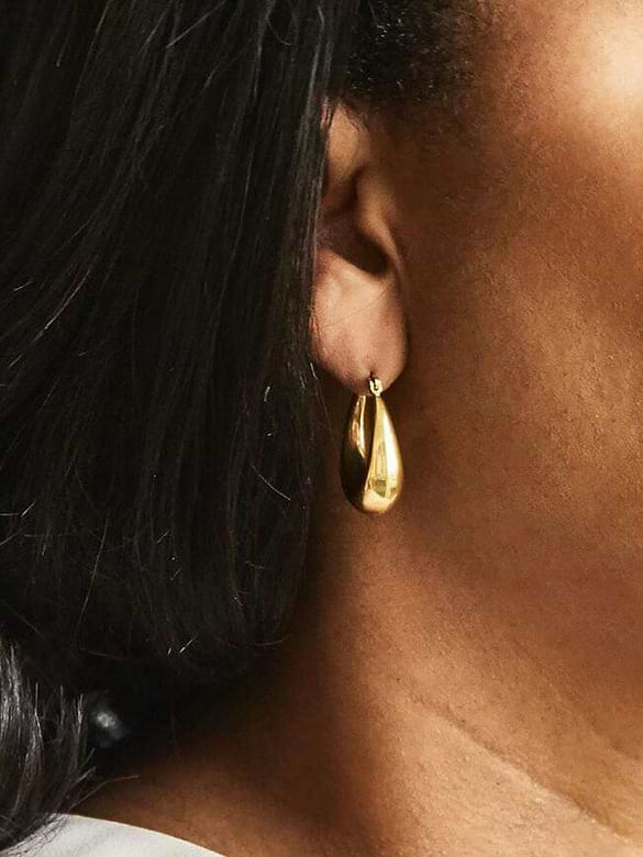 Admiral Row Gold Oval Hoop Earrings