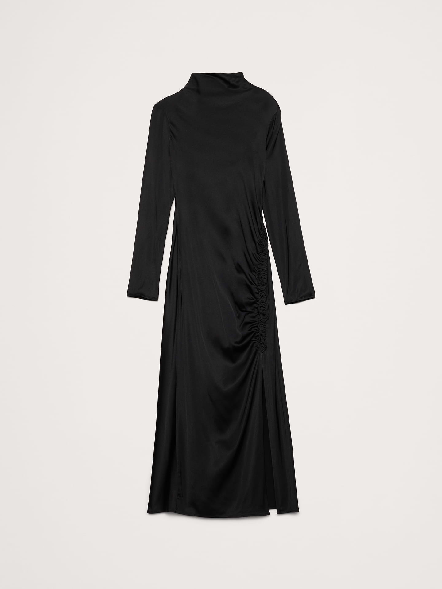 L'image numéro 8 présente Robe longue froncée en satin extensible