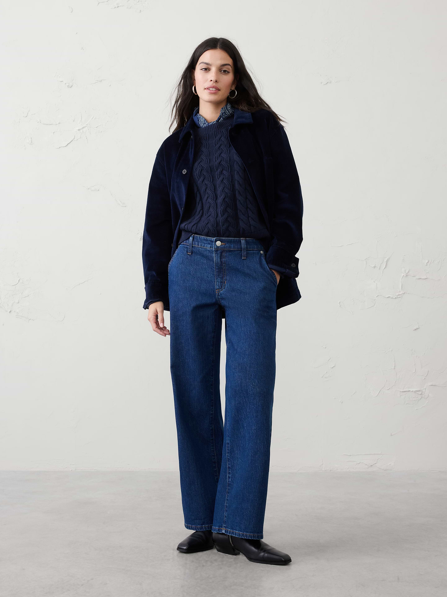 Banana Republic Factory Women's Straight Mid-Rise Carpenter Jean (Dark Wash)