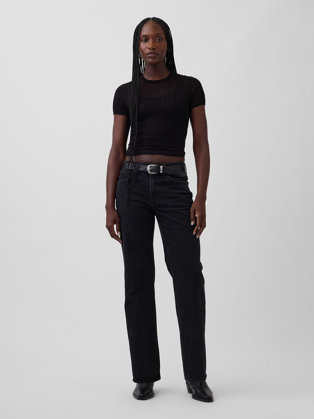Mid Rise Relaxed Straight Jeans - Black by Gap
