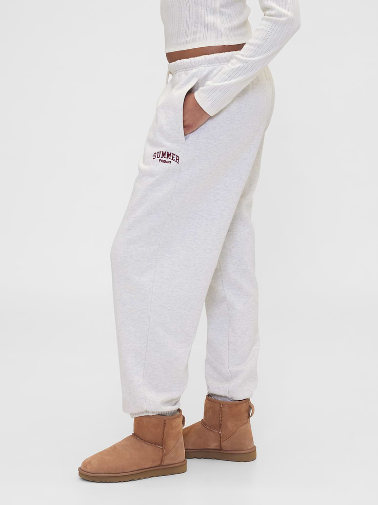 Image number 3 showing, Gap × Summer Fridays Heavyweight Relaxed Logo Joggers