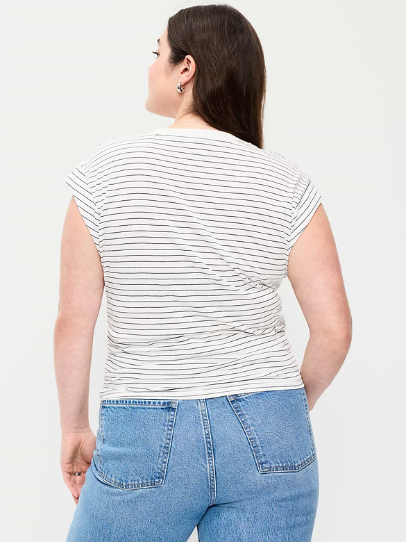Haut à mancherons à taille cintrée