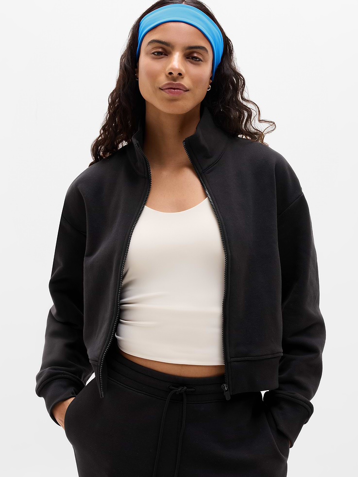 Image 1 of 7, FOR: Lounge and everyday movement, FEEL: Plush stretch fleece has a soft, brushed interior, FAVE: Easy-access pockets to stash your essentials, Product #845207