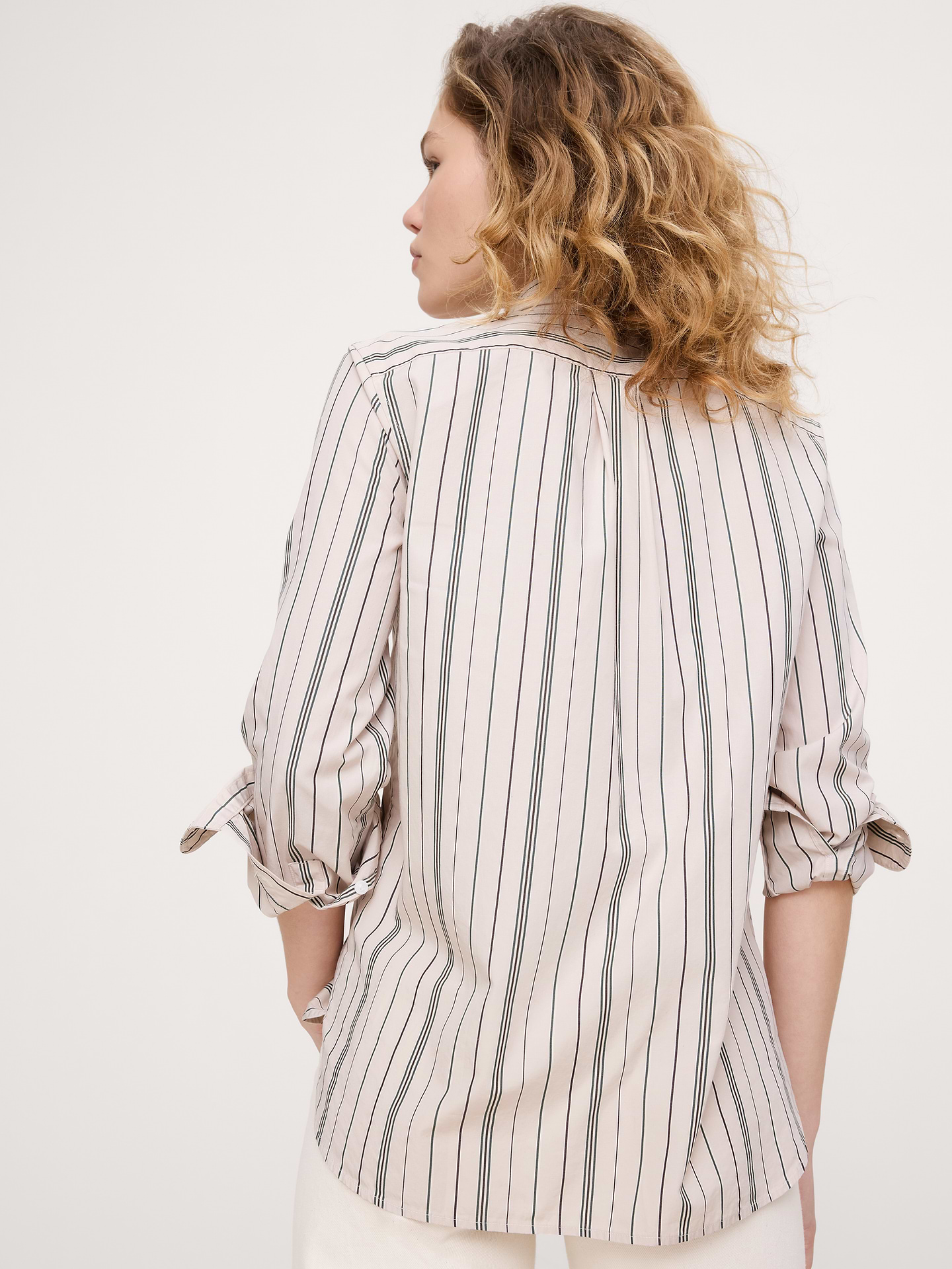 Image number 2 showing, The Everyday Shirt in Cotton Poplin