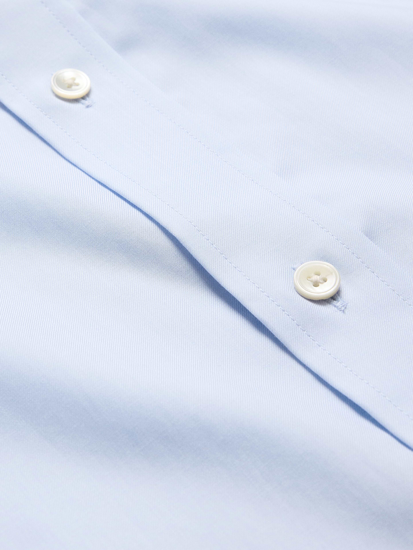 L'image numéro 2 présente Chemise standard habillée infroissable