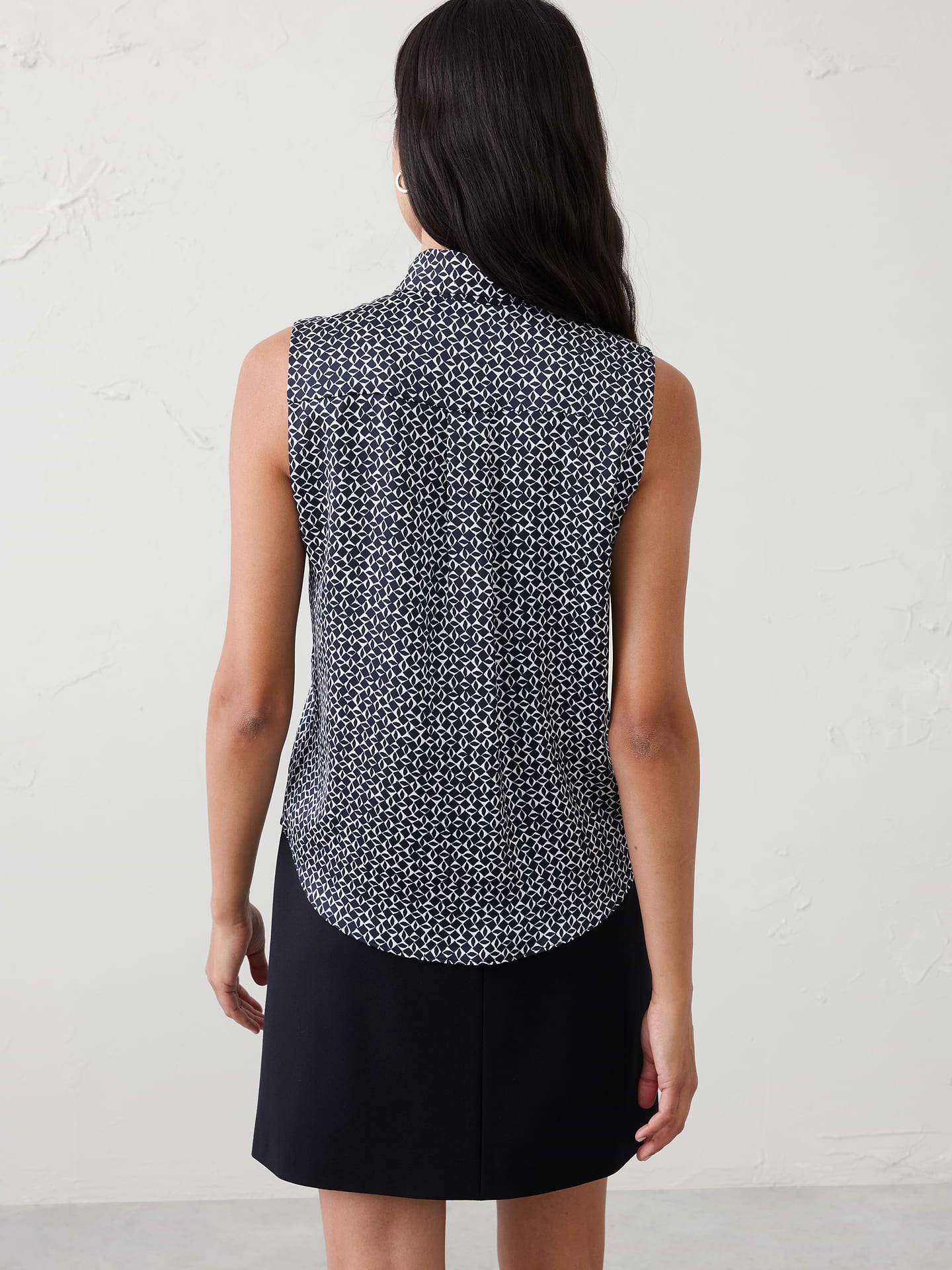 Image number 5 showing, Silky Collared Top