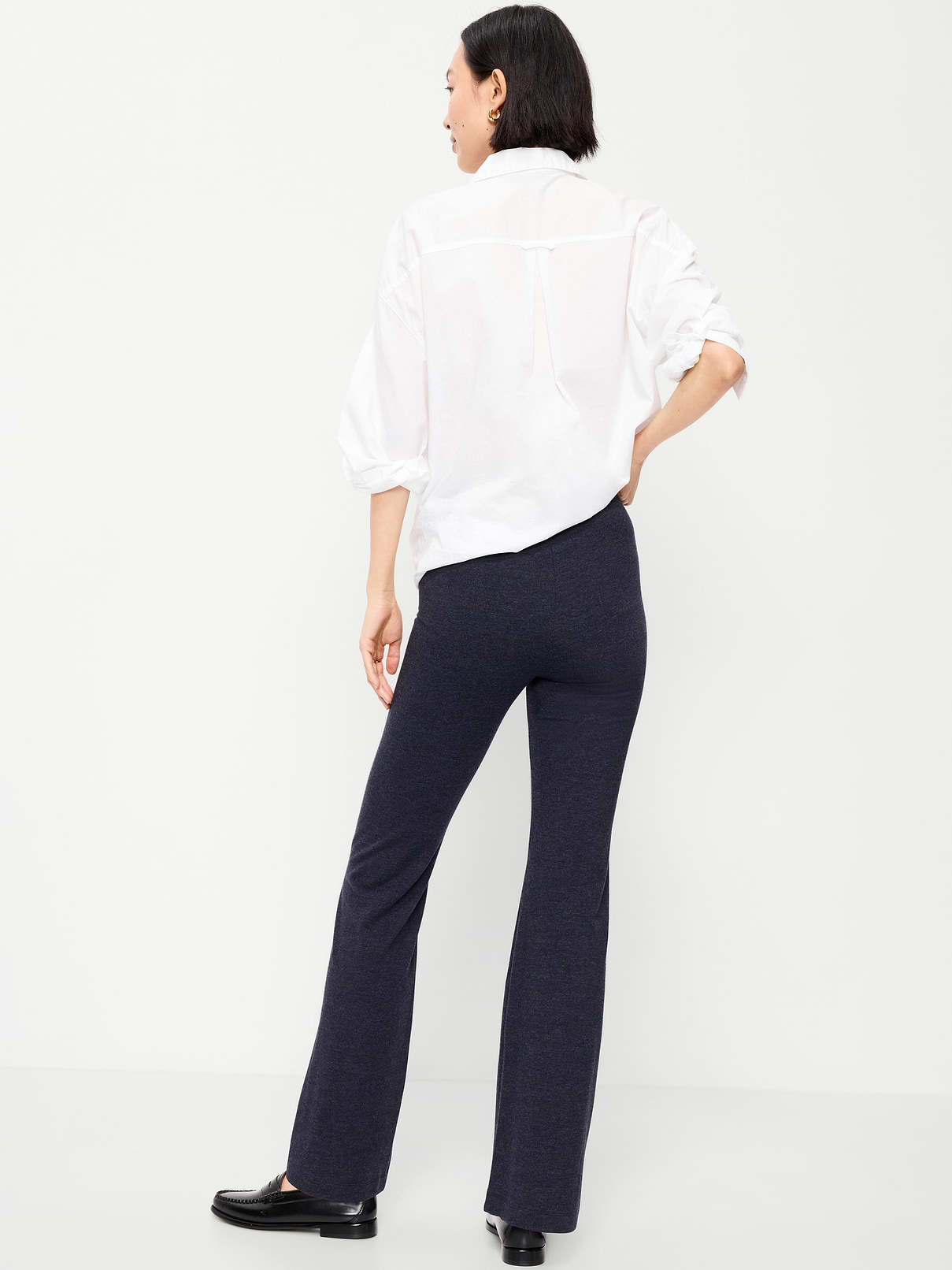 L'image numéro 3 présente Legging évasé tendance à taille haute