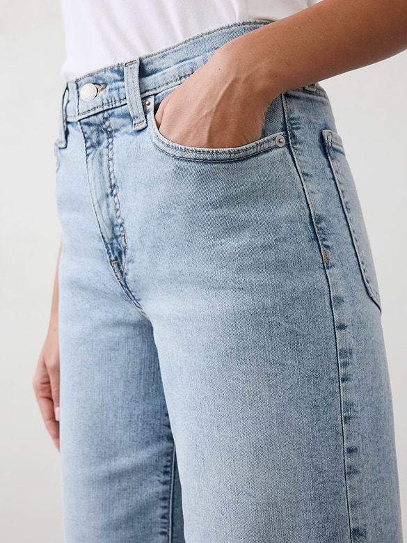Wide-Leg High-Rise Cropped Jean