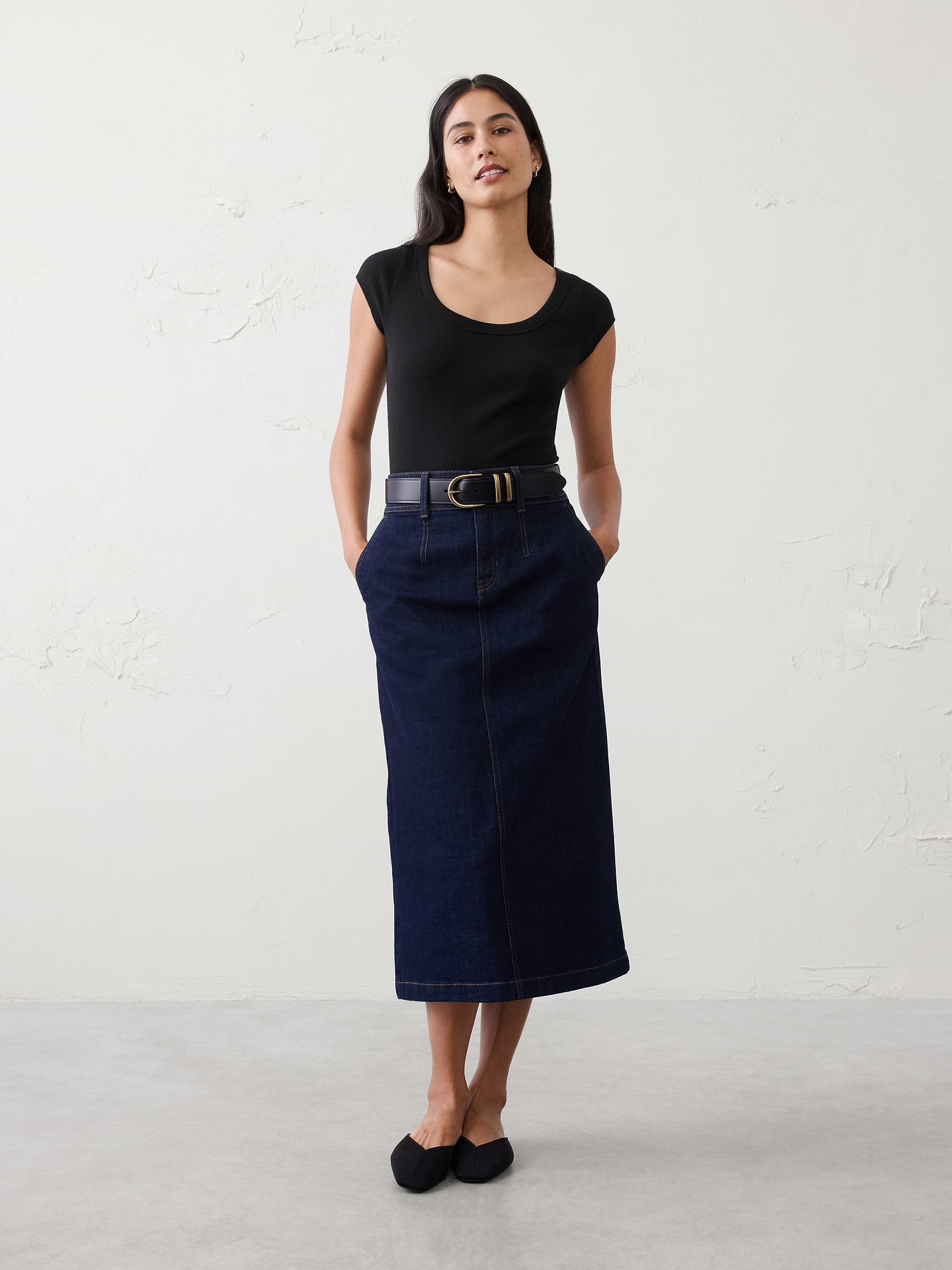Image number 1 showing, Ribbed Scoop-Neck T-Shirt