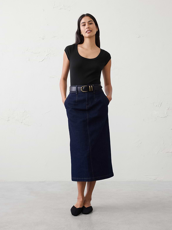 Ribbed Scoop-Neck T-Shirt