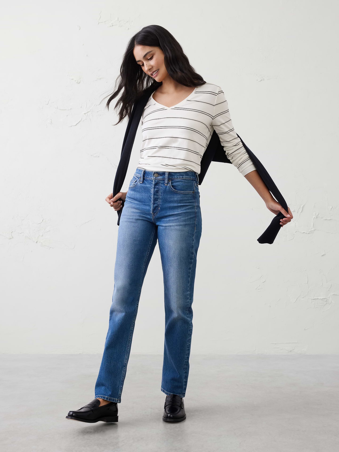 Image number 6 showing, Timeless Long-Sleeve V-Neck T-Shirt