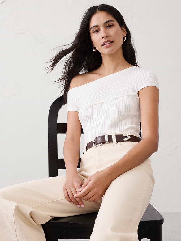 Wide-Leg High-Rise Cropped Jean