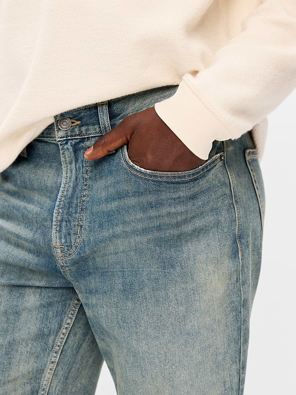 Loose Built-In Flex Jeans