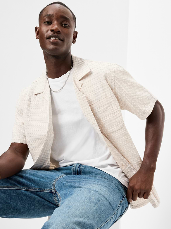 Chemise de vacances en jacquard texturé à manches courtes