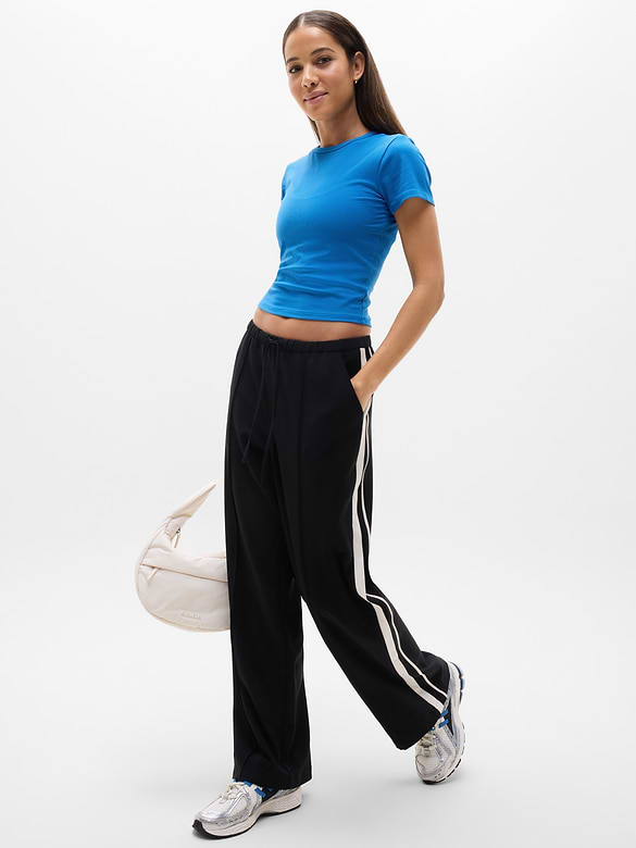 Signature Rib Crop Tee