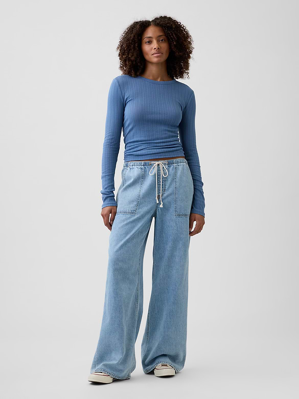 Mid Rise SuperLight Pull-On Wide-Leg Jeans