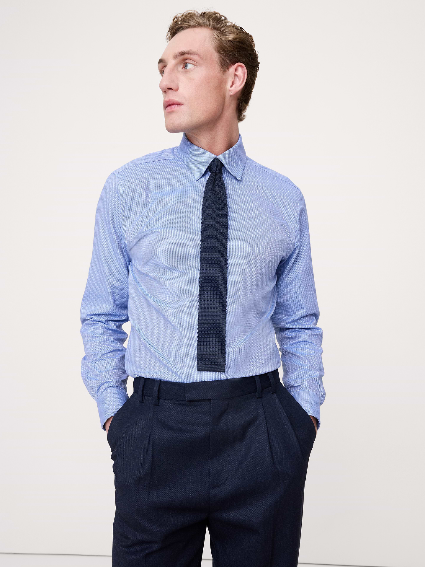 L'image numéro 1 présente Chemise habillée standard infroissable