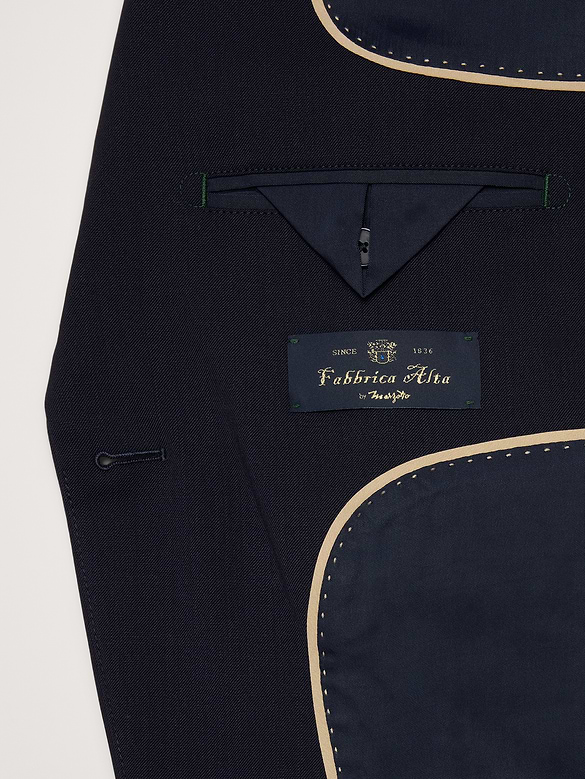 Slim Italian Lightweight Wool Blazer